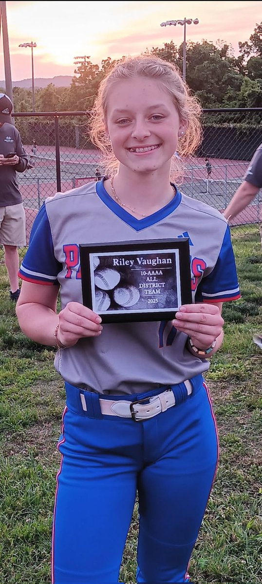 RileyCVaughan's tweet image. So honored to be named part of the 2025 All-District Team along with some of my teammates!