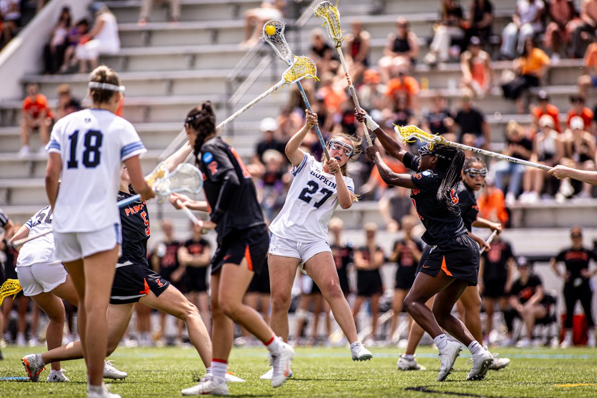 Q3 | 6:39
JHU-6, PU-13

Here we go Ashley! She now has TWO!! 💪

Watch it on ESPN+ : tinyurl.com/HopkinsPrincet…

#BlueJayLacrosse #GoHop
