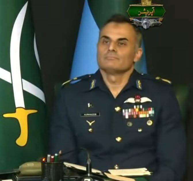 itx_izayyyy's tweet image. Aurangzeb, The Rafale Hunter. 😎