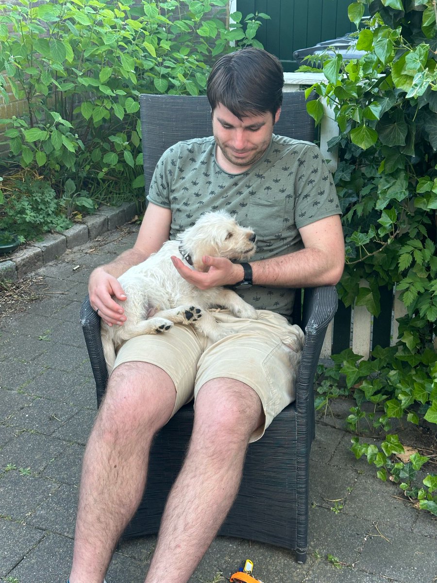 TharusThijs's tweet image. Naar Toverland geweest
PSV gewonnen
Ajax verloren
Tommie opgehaald
Beste dag ooit
Welkom thuis Tommie ♥️