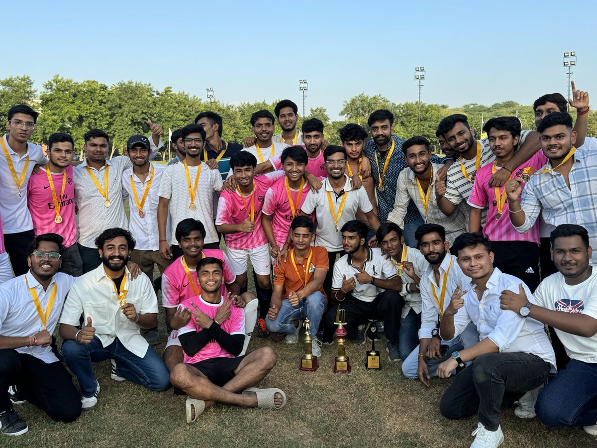 adarsh_9111's tweet photo. Sports farewell 2025 https://t.co/zfmuuAtbxq