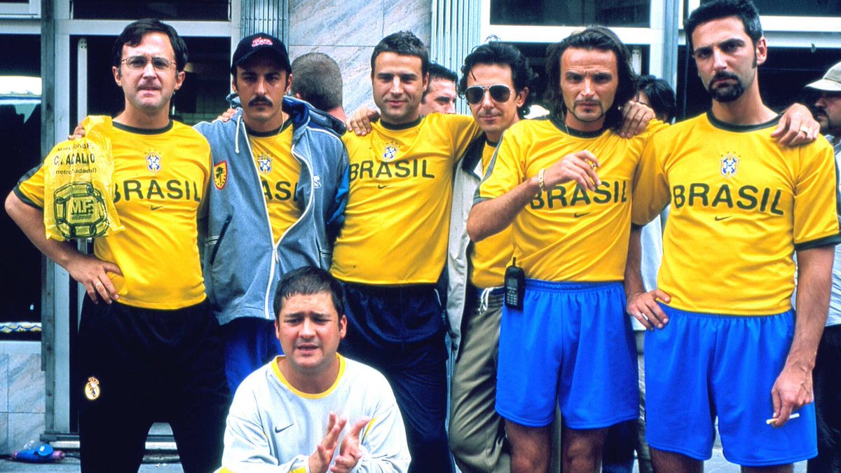 darioemehache's tweet photo. Para adaptarse a su nuevo trabajo, este año Carletto ha hecho jugar al equipo como Brasil. Concretamente esta Brasil https://t.co/vwBgjqY6Hr