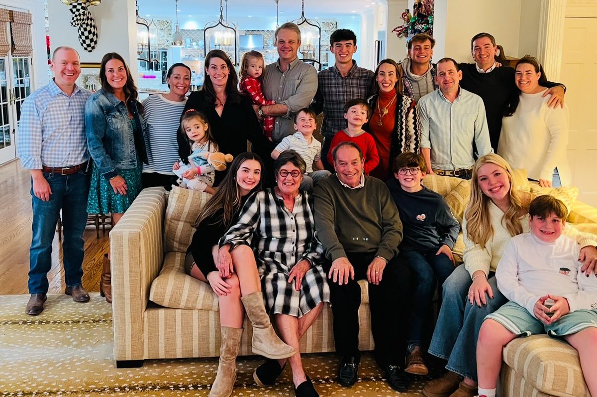 Alison Lundergan Grimes tweet media