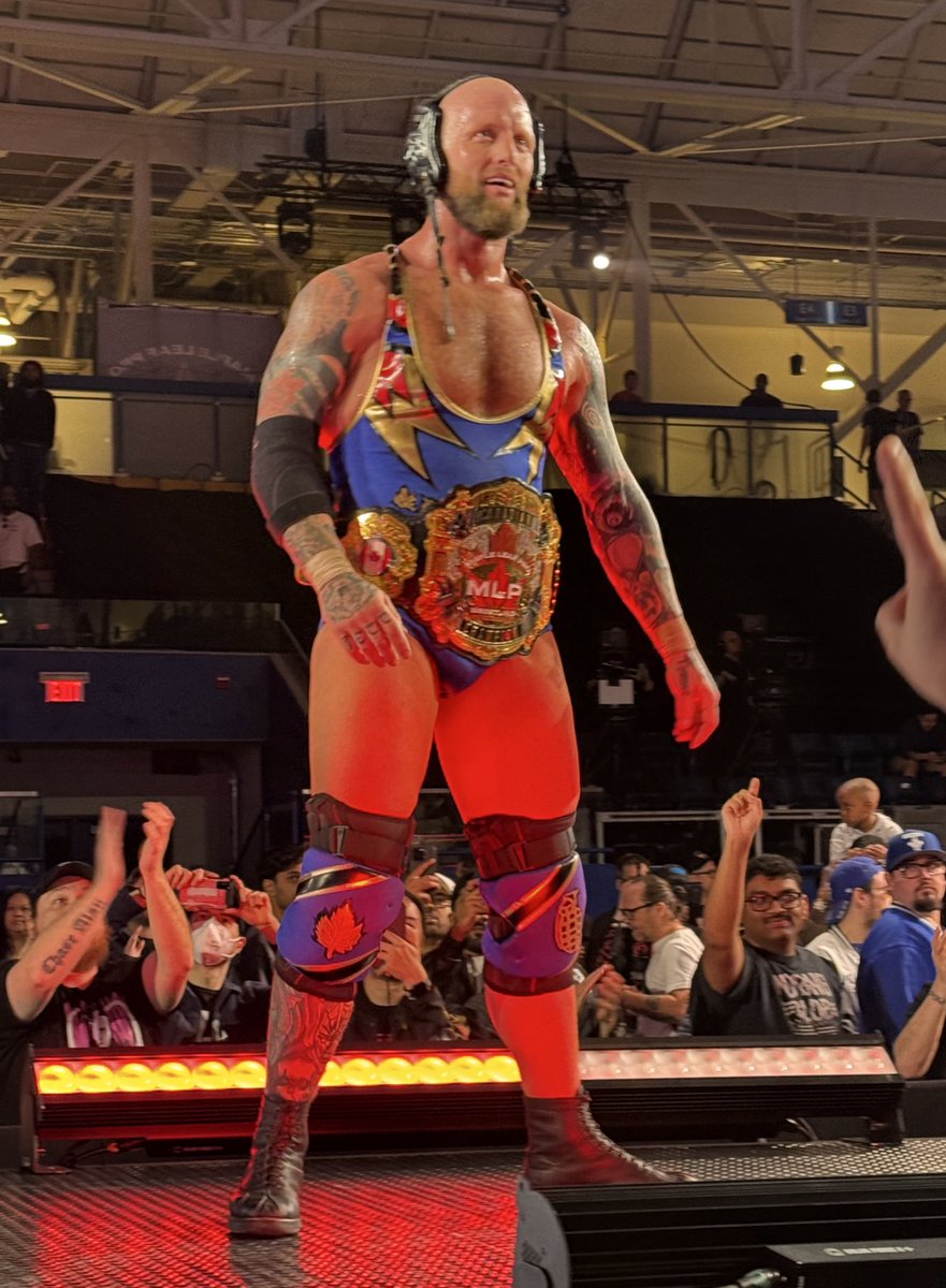 KrissyT_13's tweet photo. A @Walking_Weapon appreciation post. For him and for @NailsAndNY. Congrats champ!
@MapleLeafPW https://t.co/36cdIMXnhT