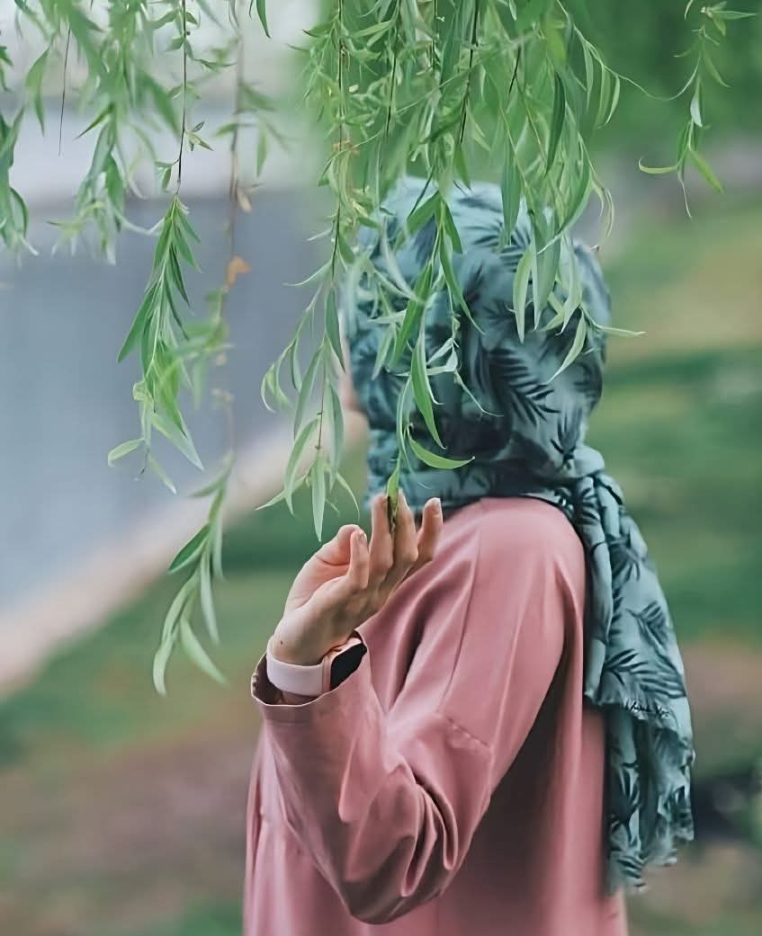 "اللَّهُمَّ اغْفِرْ لَنَا مَا أَسْرَرْنَآ، وَمَا أَعْلَنْآ، وَمَا أَخْطَأْنَآ، وَمَا عَمَدْنَآ، وَمَا عَلِمْنَآ، وَمَا جَهِلْنَا، اللَّهُمَّ طَهِّرْ قُلُوبَنَا وَاسْتَرْ عُيُوبَنَا وَاغْفِرْ ذُنُوبَنَ، وَاشْرَحْ صُدُورَنَا، وَاحْفَظْ أَحِبَّتَنَا،وَإِكِفْنَا شَرَّ مَافِي الْغَيْب