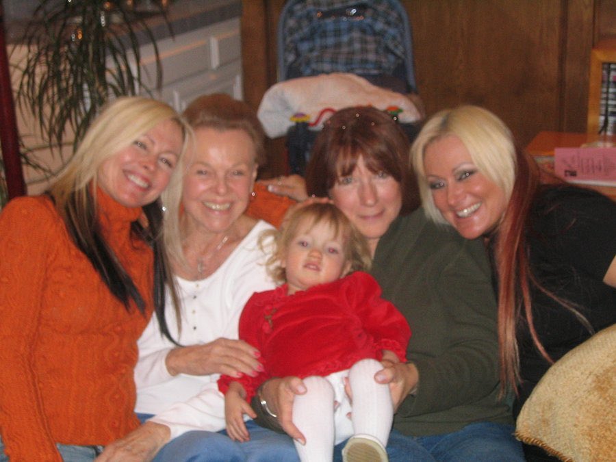 Happy Mother’s Day!  Wishing all of the mothers a relaxing and joyful day!  🥰
