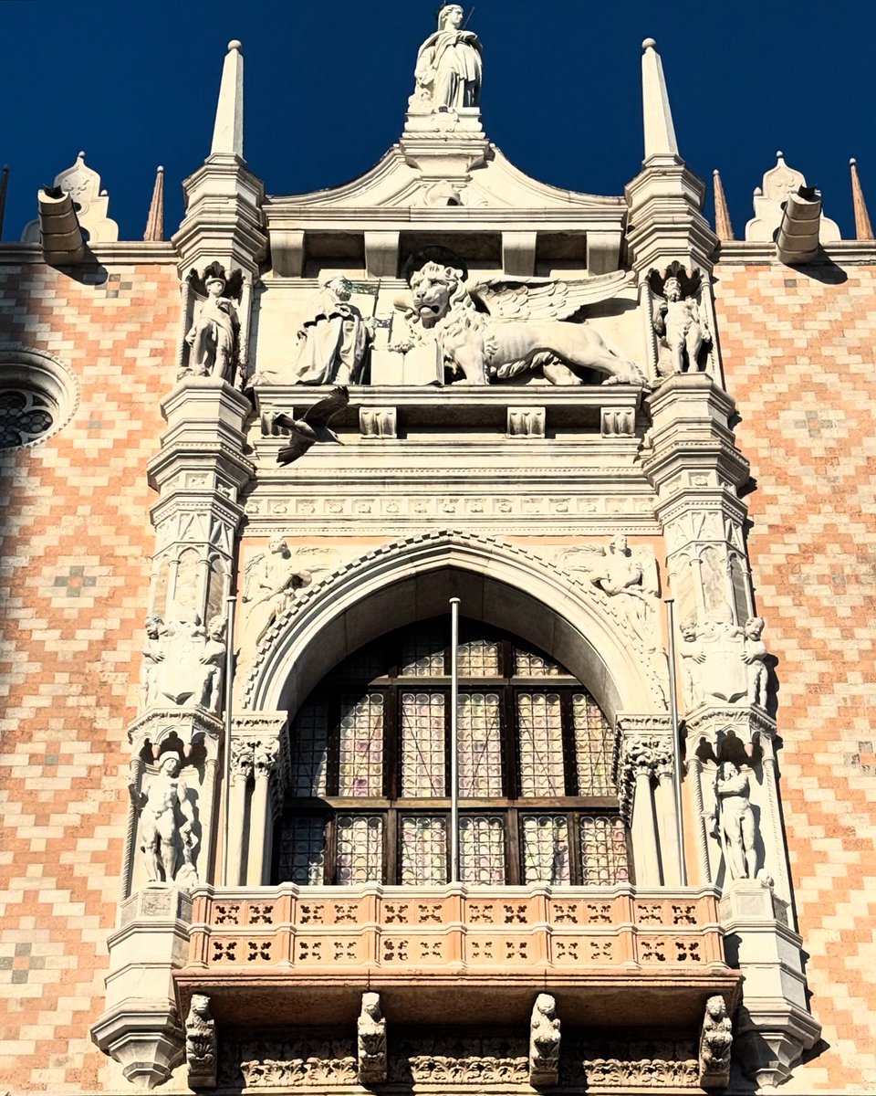 TreviManu's tweet photo. @DucaleVenezia @comunevenezia @DetourismVenice @visitmuve_it https://t.co/fGWLkaQqVE