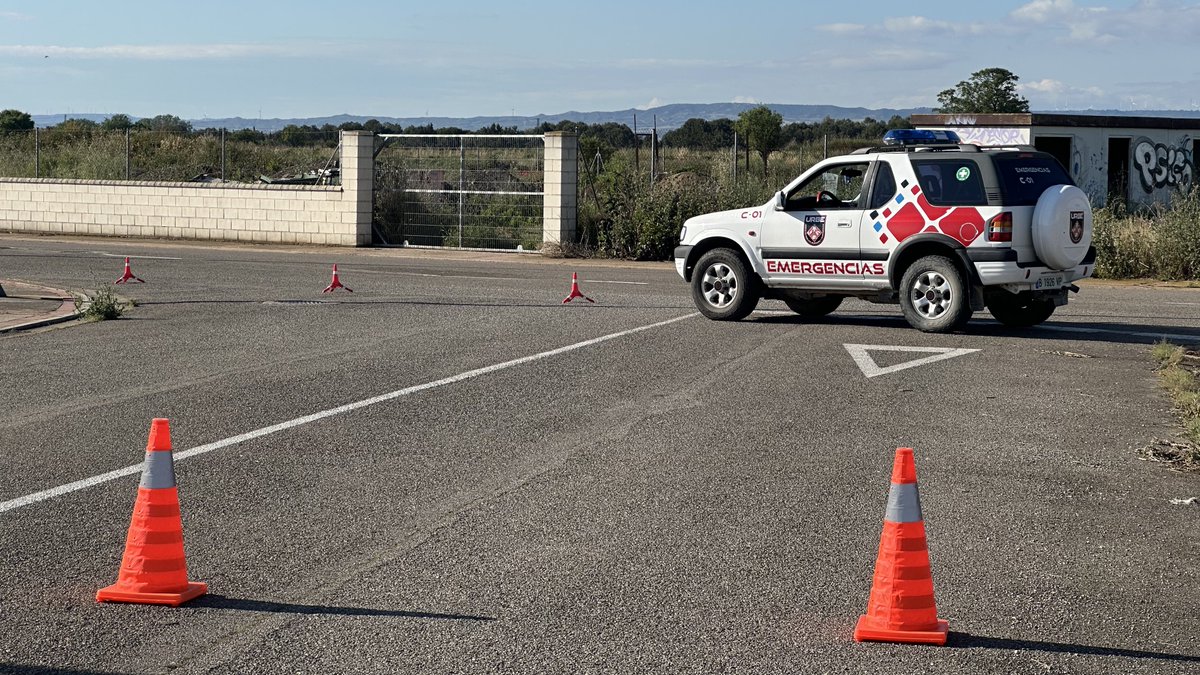 Hoy nos hemos desplazado hasta #Pinseque para prestar cobertura preventiva durante la XII Carrera 10K.

Hemos velado por la seguridad del recorrido y de los participantes, colaborando con la Policía Local en el corte al tráfico rodado en varios puntos estratégicos.