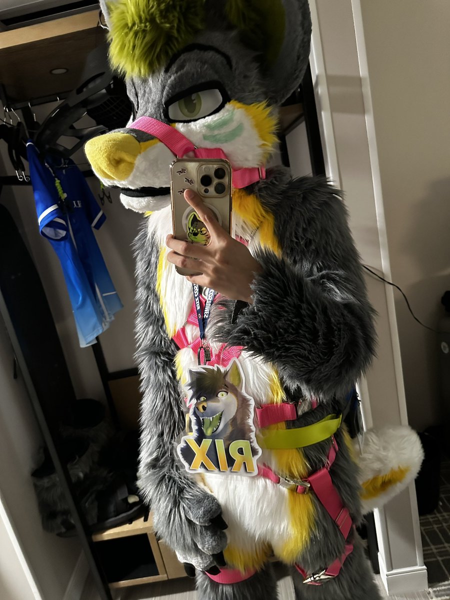 Suiting in full harness 😈
Premium stickers on request ✨
Let's get it