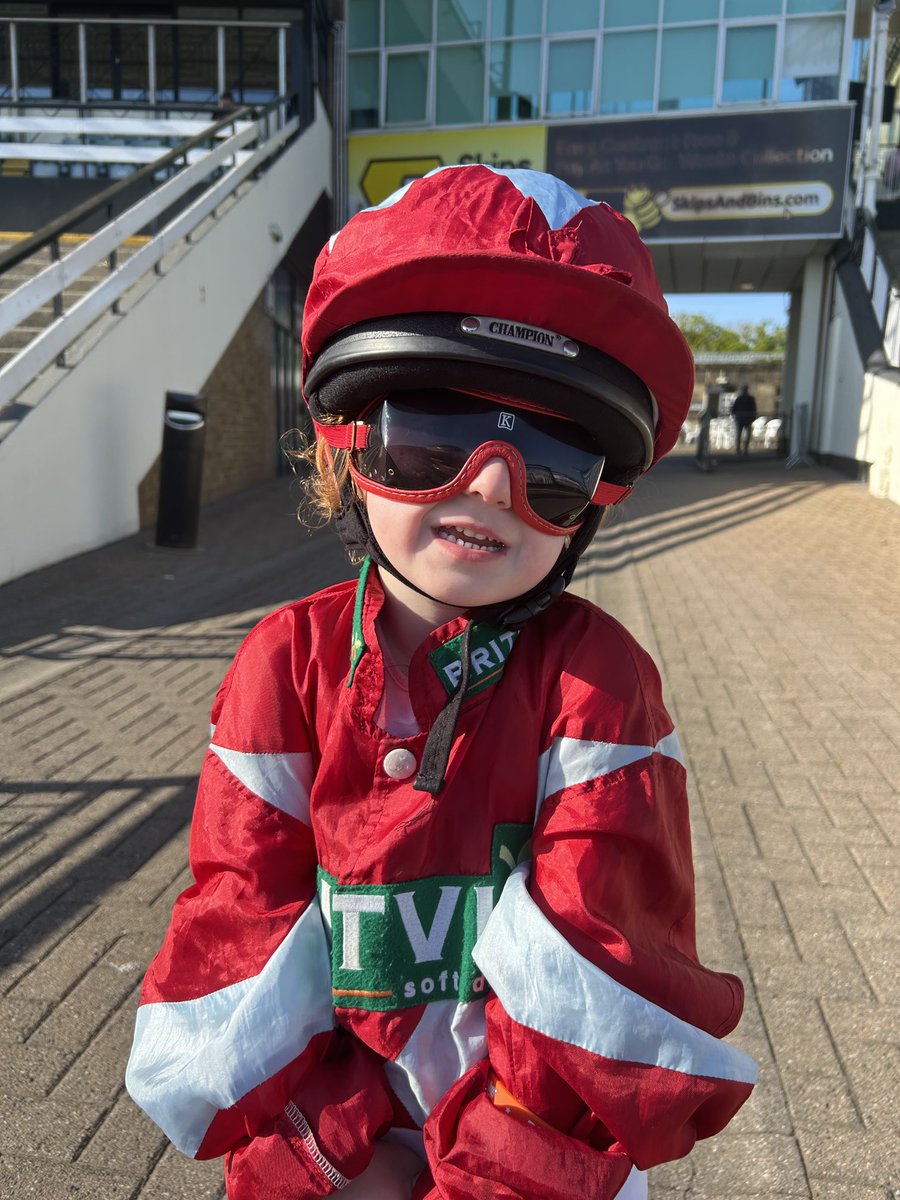 Simon Mapletoft (@simonmapletoft) on Twitter photo Excellent dayβs racing β¦<a href="/NewcastleRaces/">Newcastle Racecourse</a>β© live on β¦<a href="/SkySportsRacing/">Sky Sports Racing</a>β© β¦<a href="/AtTheRaces/">At The Races</a>β© βοΈβοΈππ Excellent dayβs racing β¦<a href="/NewcastleRaces/">Newcastle Racecourse</a>β© live on β¦<a href="/SkySportsRacing/">Sky Sports Racing</a>β© β¦<a href="/AtTheRaces/">At The Races</a>β© βοΈβοΈππ