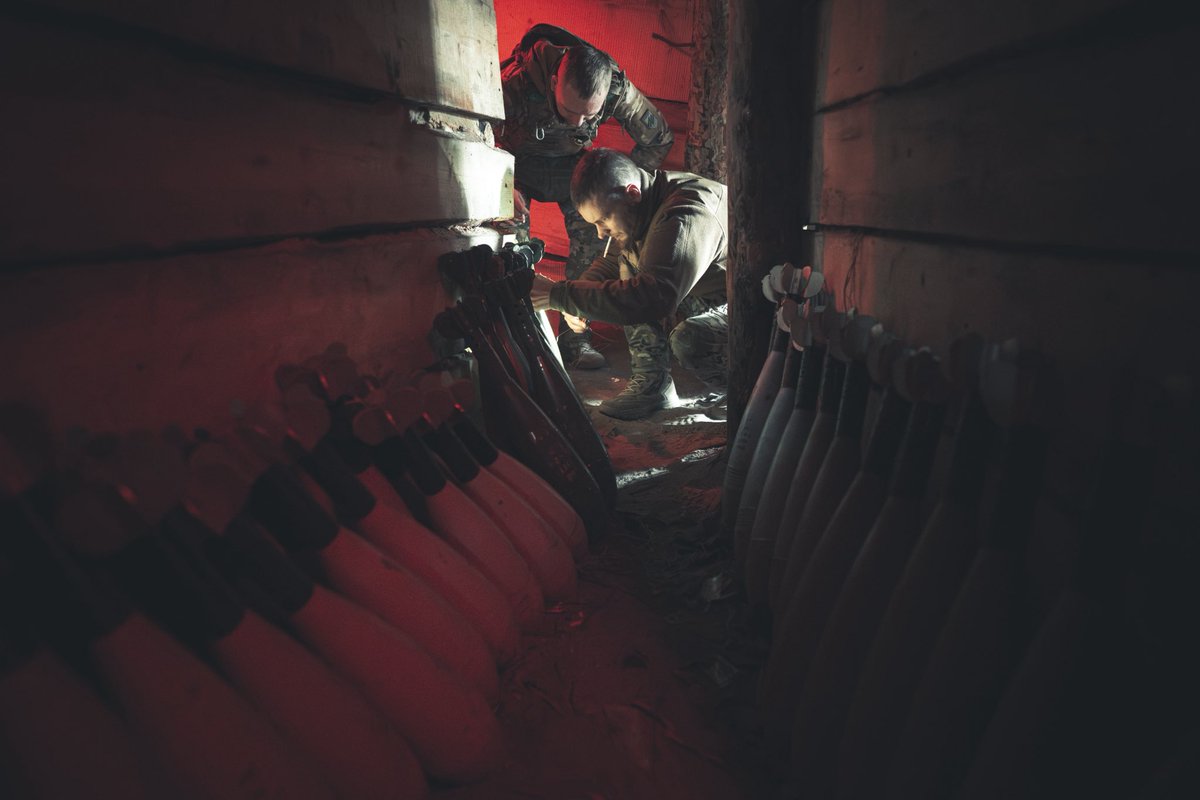 Ukraine-made artillery shells set ready for combat work in a dugout. 
#ZBROYA🇺🇦
Photo credit: Serhiy Okunev