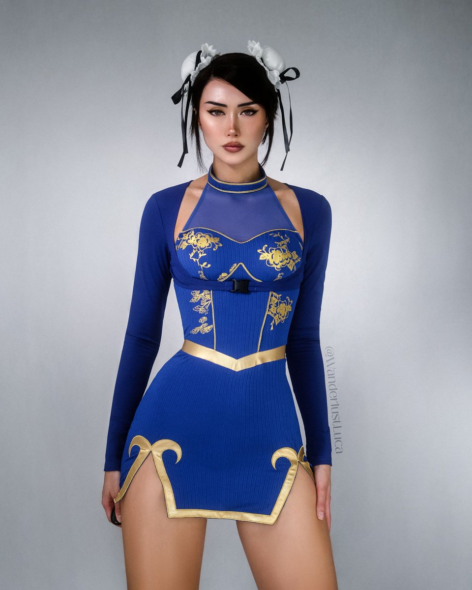 Can I come over and stare at you like this? 🧍🏻‍♀️ #ChunLi