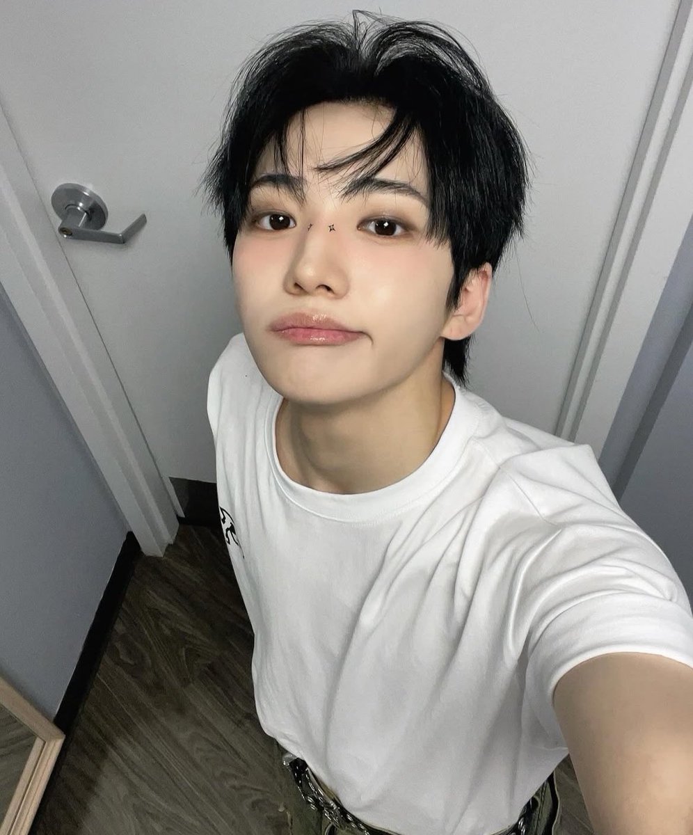 Xikers_Italia_'s tweet photo. •💌FROMM 11.05.24—  #MINJAE #김민재

🅣🅐🅖🅢⁀➷ ｡･*☆

#xikers #싸이커스 #로디 #roady #5THMINIALBUM 
#BREATHE_듣고_놀란거야혹시 #BreatheWhitXikers #10ikersisback #HOUSE_OF_TRICKY #SPUR #RoadtoXY #Enter_the_Gate
#xikers_italia https://t.co/GSFqJrXMJS