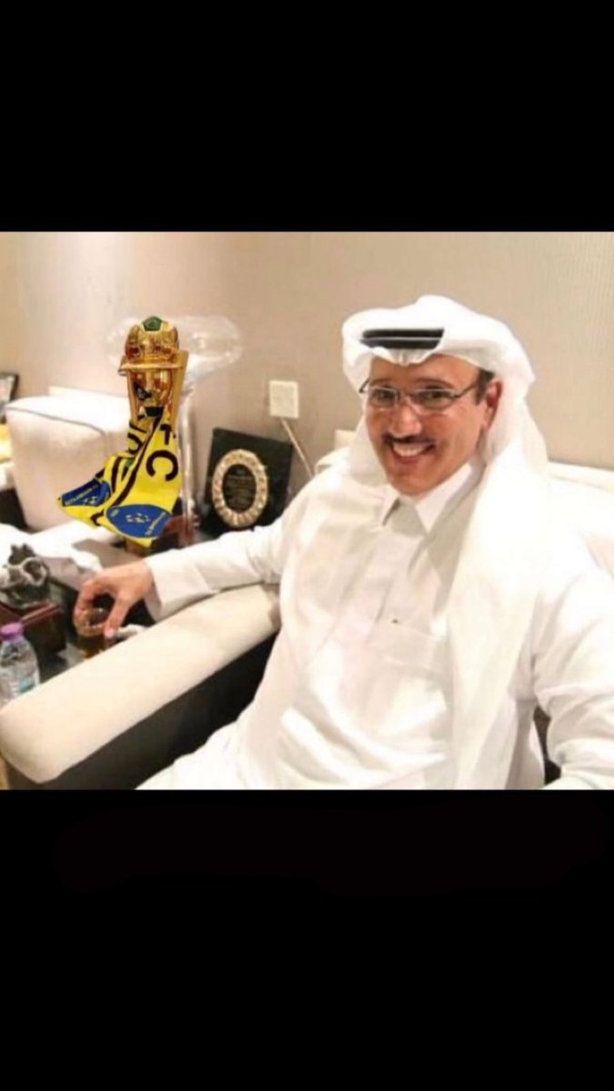 f121_a's tweet photo. @9Aziz_r ماقصر الذهبي ابوبندر له ١٢ سنة يحاول يضبط النادي لاكن النادي سيئ ورجع لمكان الحقيقي الدرجه الاولى 👍🏻 https://t.co/bmD6YOgxt5