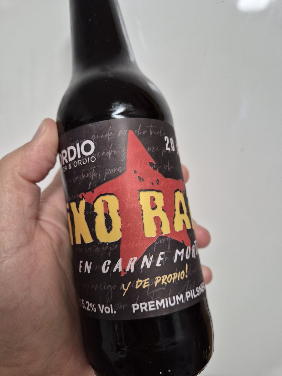 Quimzgz's tweet image. Para cenar, una @CervezasOrdio con homenaje a los @ixorai_cada_dia. 
Viva Aragón! 

#BeerDisaster #BeerLabels