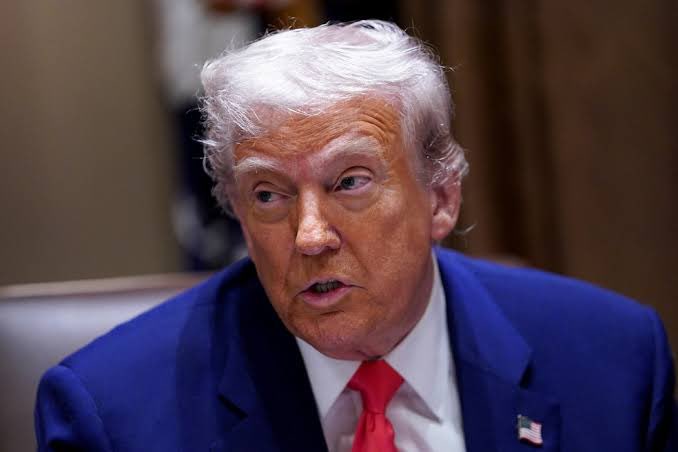 NewsLiberdade's tweet photo. 🚨URGENTE - Trump anuncia que fará um dos anúncios mais importantes já feito!

“Meu próximo post será um dos mais importantes e impactantes já feitos”. https://t.co/mZBvs7arVQ