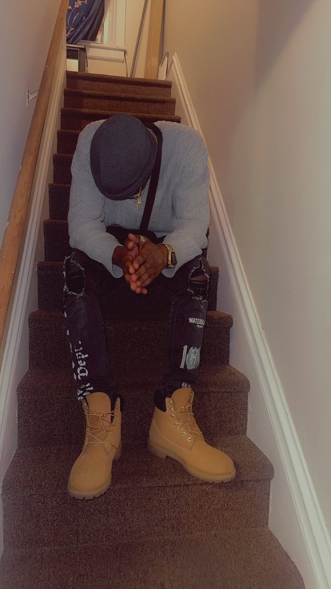 speak money🎙️💵think money💭💵
pray money🙏🏾💵 but always remember 🧠‼️it take money to make money too‼️💪🏾😎