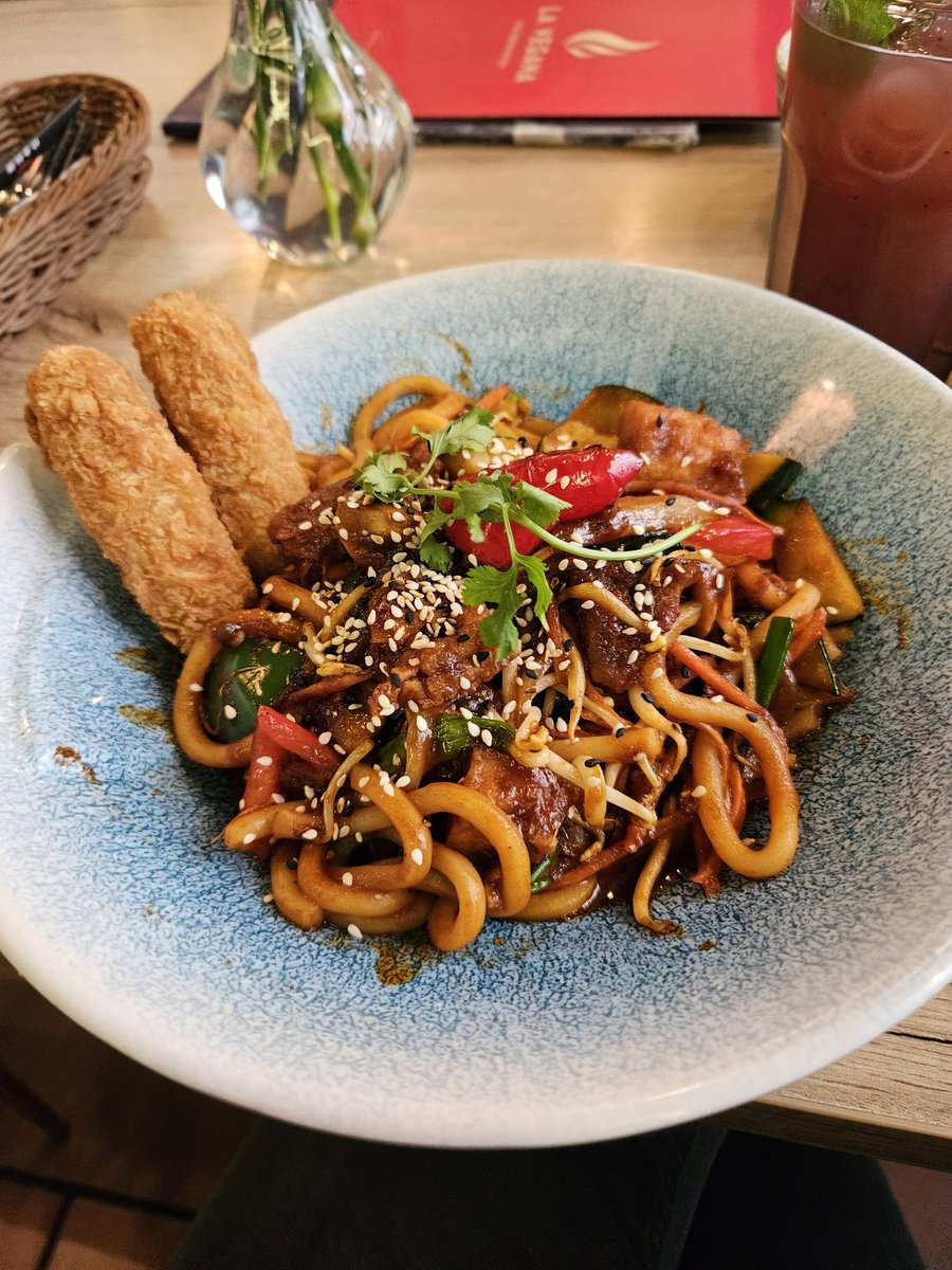 crushovitz 🎮🐱☕️ tweet media