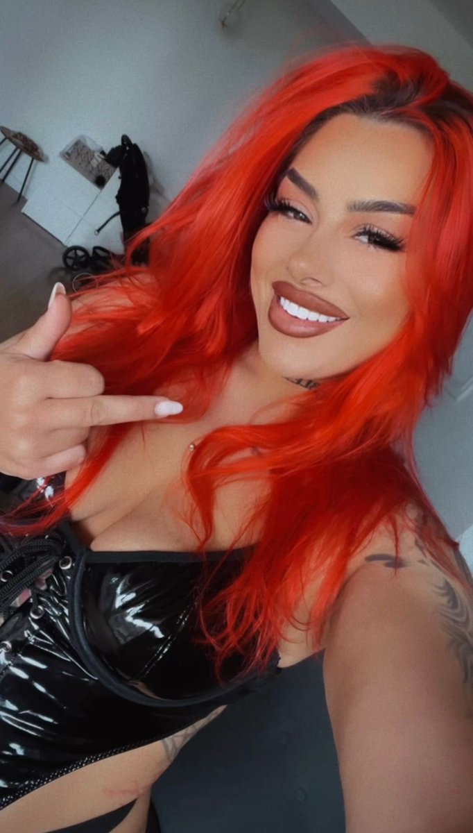 AlecsaMaria2's tweet photo. Cheeky mom is backkkkk 🚨NEW CONTENT ADDED! https://t.co/O6eZY8QXh9 https://t.co/SouvVMkcyC