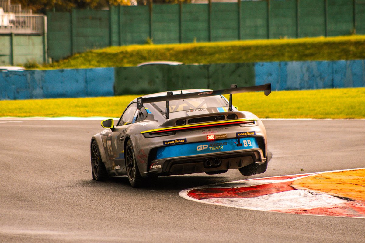 Squeacker13's tweet image. Une bouteille a la mer ! 
Je suis photographe en sport mécanique et j'aimerais savoir si il est possible d'avoir une accréditation pour le #GPExplorer3