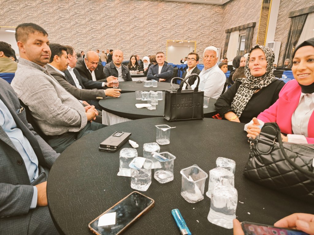 📌Genel Başkan Yardımcımız ve önceki dönem milletvekilimiz <a href="/IhsanMerdanoglu/">Ali İhsan Merdanoğlu</a> ve Bismil ilçe Başkanımız <a href="/MerdanogluSukru/">Şükrü Merdanoğlu</a> beyin yeğeninin düğün merasimine teşkilat üyelerimizle birlikte katıldık. 
Mutluluklar dilerim..
<a href="/devapartisi/">DEVA Partisi</a> <a href="/alibabacan/">Ali Babacan</a>