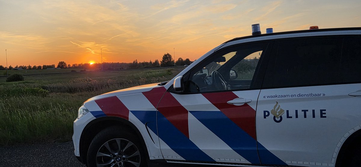 Nog even genieten en dan gaan we zo de dienst overdragen aan de collega's van de nachtdienst. Deze middagdiensten zijn weer omgevlogen.# 24/7  #bewakenbeveiligen <a href="/Schiphol/">Schiphol</a> <a href="/Politie/">Politie Nederland</a>