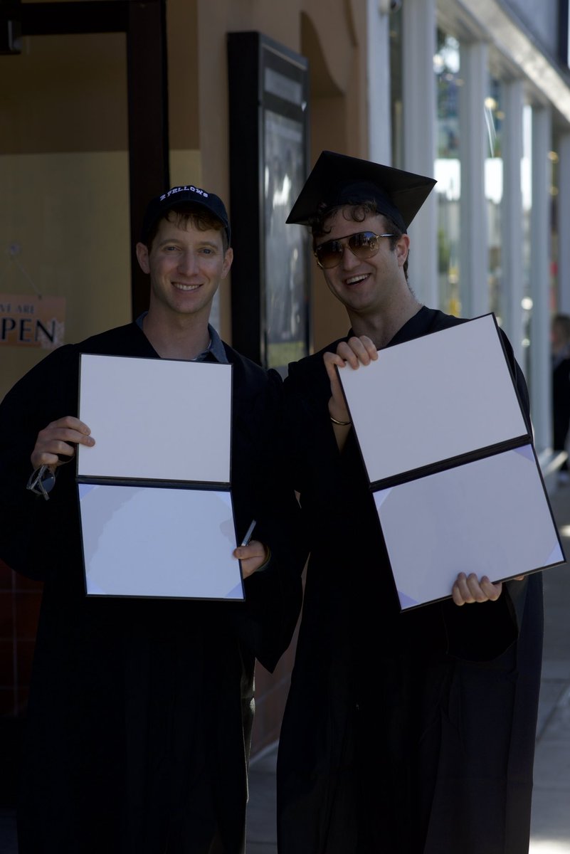 Ali Debow tweet media