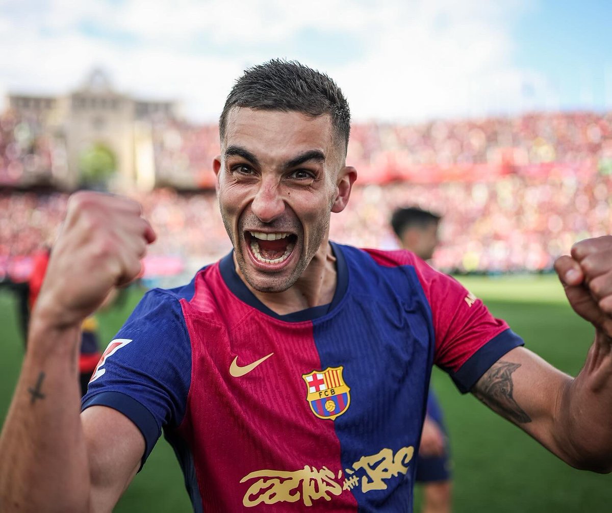 FerranTorres20's tweet image. El balón se viene para casa… Y LaLiga, casi que también! ☘️🦈
#FerranTheShark #ElClásico #FCBarcelona