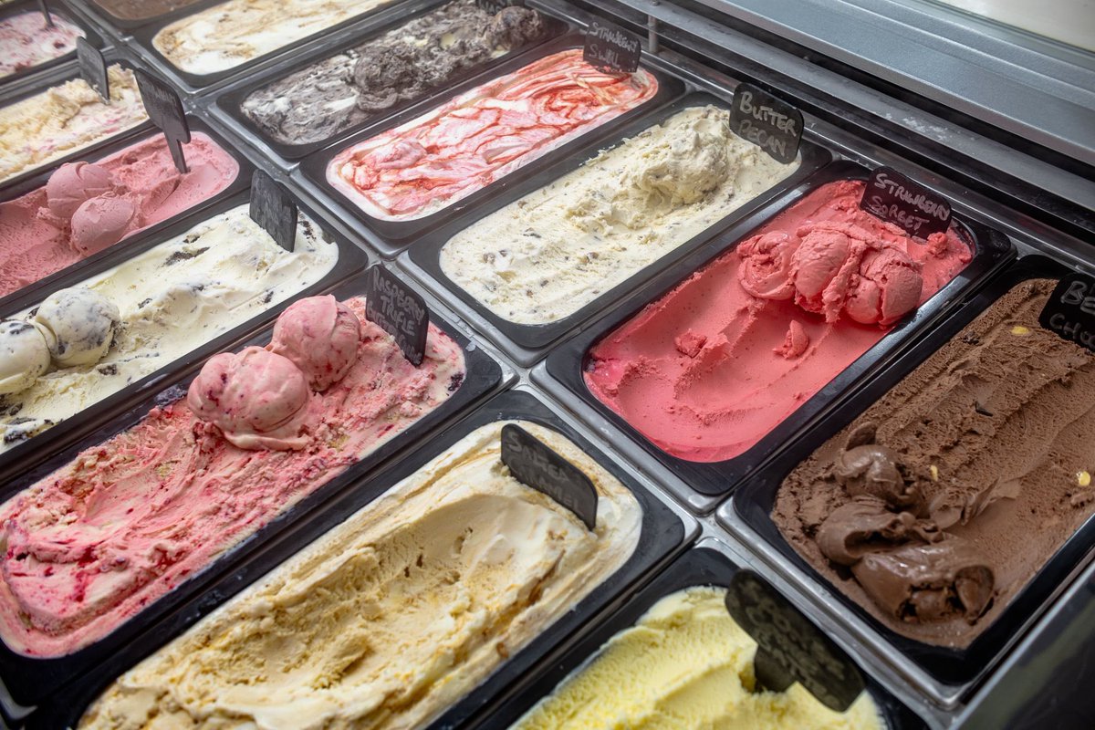 the_icfNG's tweet photo. Today, calories don’t count.

Try 3 flavours at once, Mix a brownie with your waffle cone. Add extra toppings. Say yes to more.

Because life's too short to hold back.

#theicf #theicecreamfactory #icecreaminlagos #icecreamshopinlagos #happinessmadehere #eatwhatyouwantday https://t.co/FAfOADM4ur