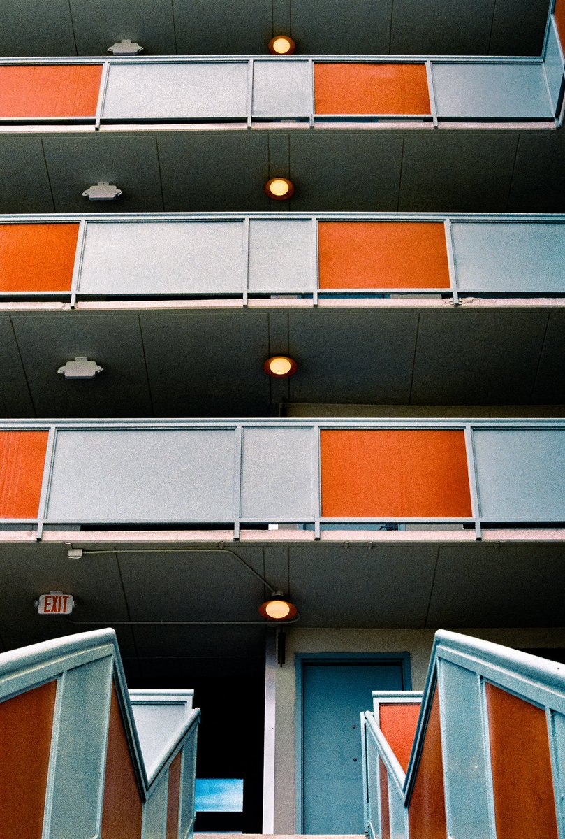 Motel on <a href="/Kodak/">Kodak</a> 400