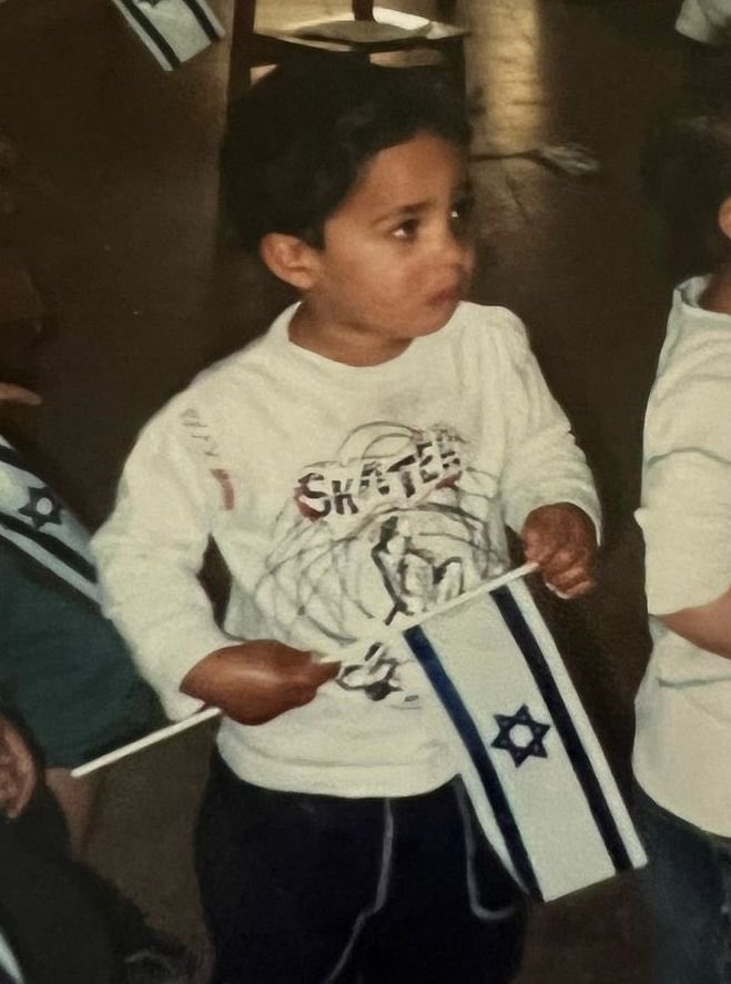 לנמרוד שלי אין אזרחות זרה. 
נמרוד שלי הוא ישראלי ב 100%. 
גם לנמרוד מגיע לחזור הביתה 

#היכן_הילד_שלי