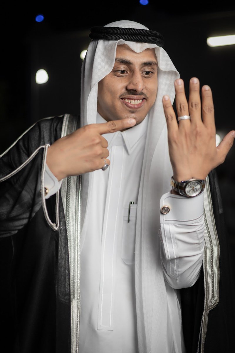 100edab's tweet image. الحمدلله الذي بفضله تتم الصالحات.
#زواج_عابد_سلطان_أحمد.🤍❤️.