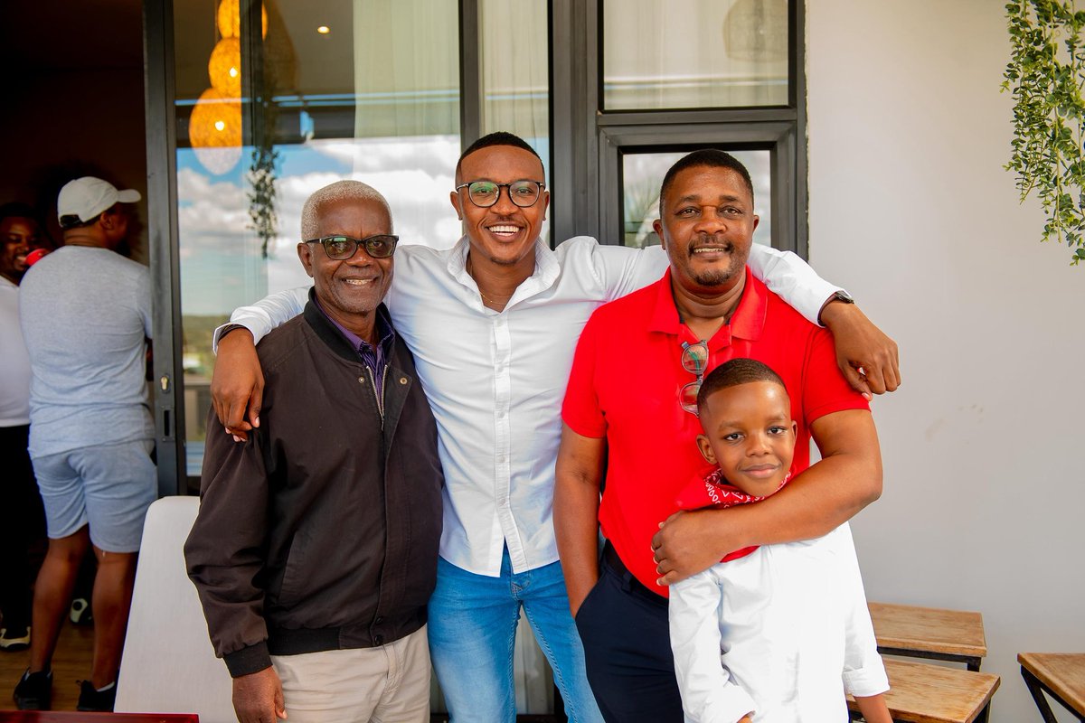 Noah is my eldest grandchild , we celebrated his 10th BD yesterday needless to say like all Birthdays for children the elders end up hijacking the Party while the  young go to sleep !