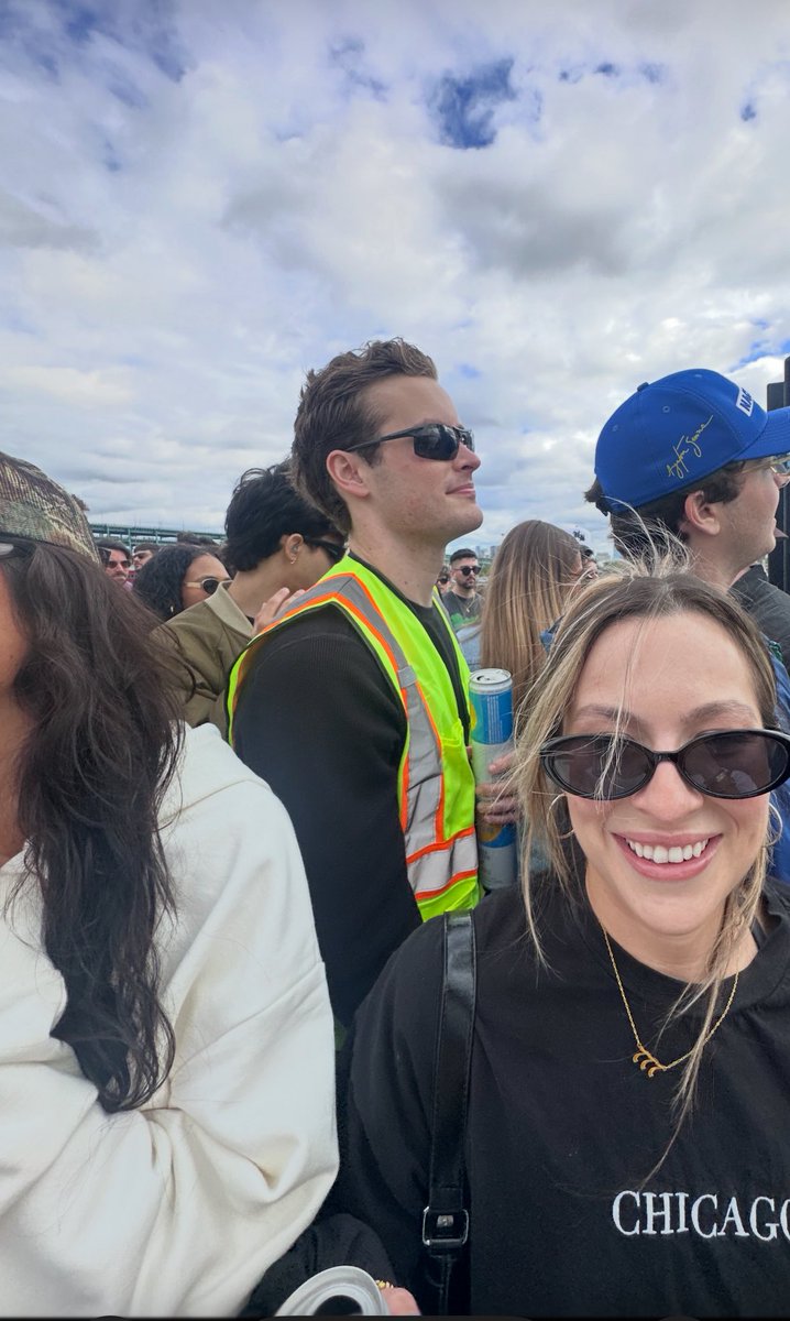 letsjodancing's tweet image. can't believe @johnsummit and @realmaup were at beltran's set in boston yesterday