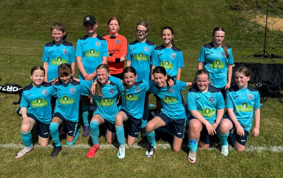 💙Moray Girls U12s entered a team in the Moray Schools Festival in Lossie on Saturday
💜And also played an away match against Hermes Ladies U12s on Sunday.
😎All the girls worked hard in hot conditions this weekend  - with improving skills and great work ethic.