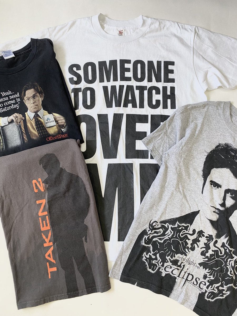 Growdung2hand's tweet photo. Vintage Film &amp; Game Promo Tee 🛒 

#gd2hstore #growdung2hand #vintage #y2k #90s #80s #movies #game #promotee #vintageshirt #grailed #grailedfits #grailedseller #depop #vintagestyle https://t.co/je8egGdH7C