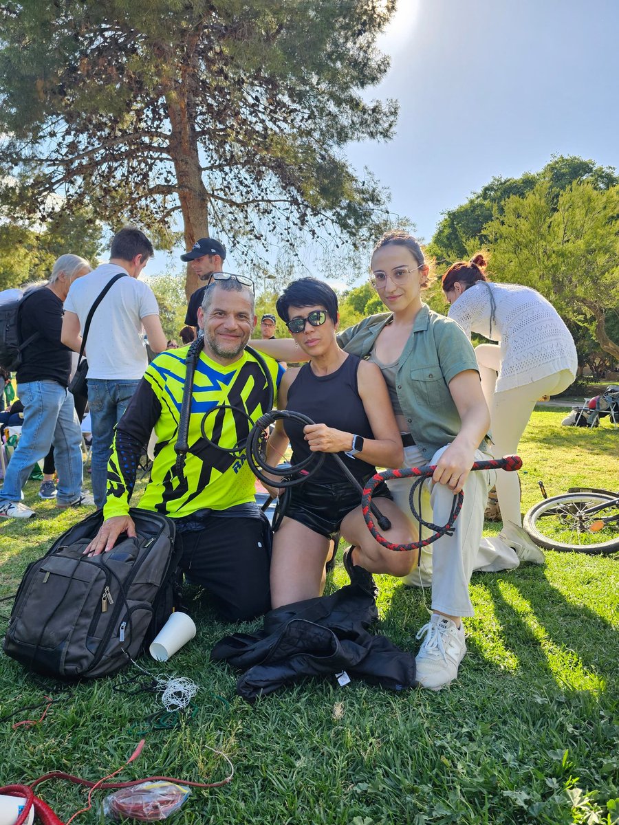 Que placer compartir con <a href="/HermandadLatigo/">Hermandad del Látigo</a> este encuentro. Feliz de seguir aportando granitos de arena en el crecimiento técnico del dominio de los latigos largos de mi Dueña <a href="/ArchesfeetQ/">Archesfeet.queen</a> y mi adorada <a href="/missLith_domina/">Miss Lith Domina - Pegging Boss</a>