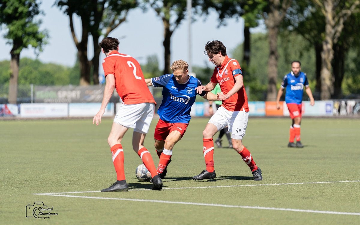 Een zinderende ontknoping van de competitie nadert in de 4e klasse C na puntverlies van <a href="/RoodWitV/">Rood-Wit Veldhoven</a> bij <a href="/JongBrabant/">Jong Brabant</a>. Lees hier het wedstrijdverslag => omroepveldhoven.nl/?p=22197