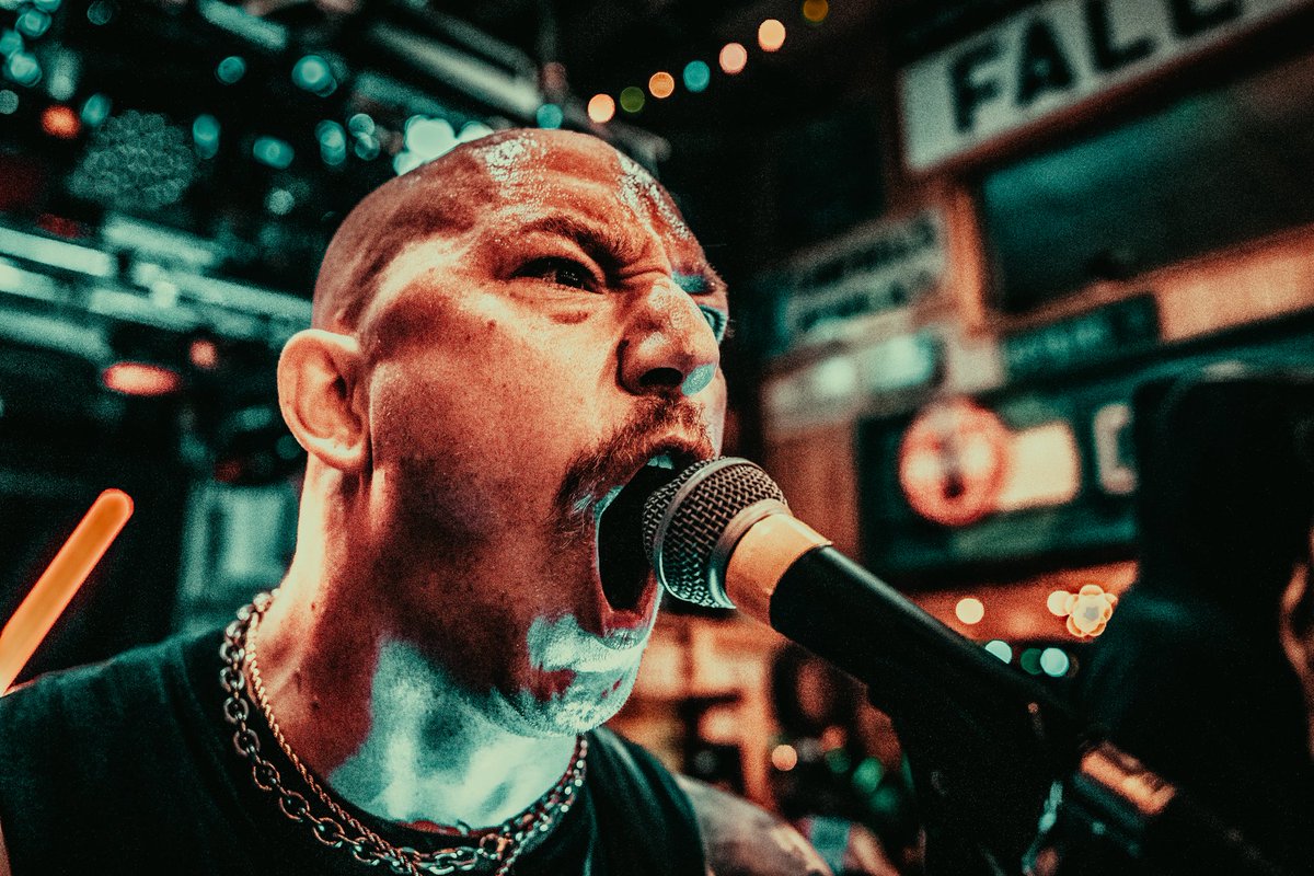 Night Mode Nick™️ tweet media