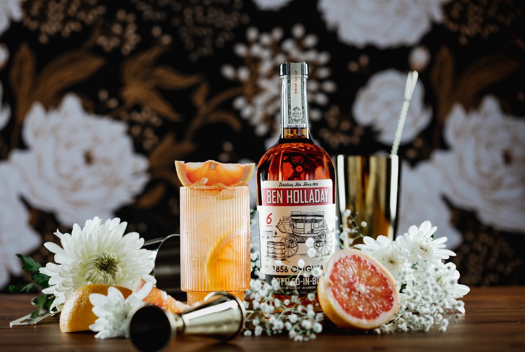 Here's to all the special moms out there.  May today be filled with love, relaxation, and perhaps a little bit of bourbon. Cheers to you! 💐⁠
⁠
Holladay Paloma⁠
2 oz Ben Holladay Bourbon⁠
3 oz grapefruit juice⁠
0.5 oz lime juice⁠
0.5 oz simple syrup⁠