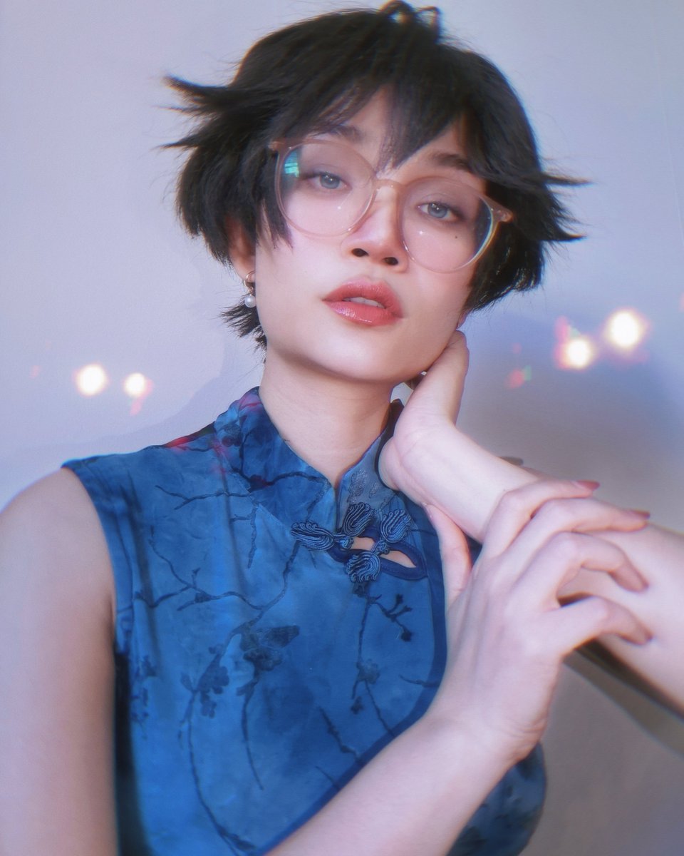 Life happens, but slowly getting back to cosplay again weeoo

Kujirai best girl 🍉 (also finally age appropriate cos let's GO)

#KowloonGenericRomance #cosplay