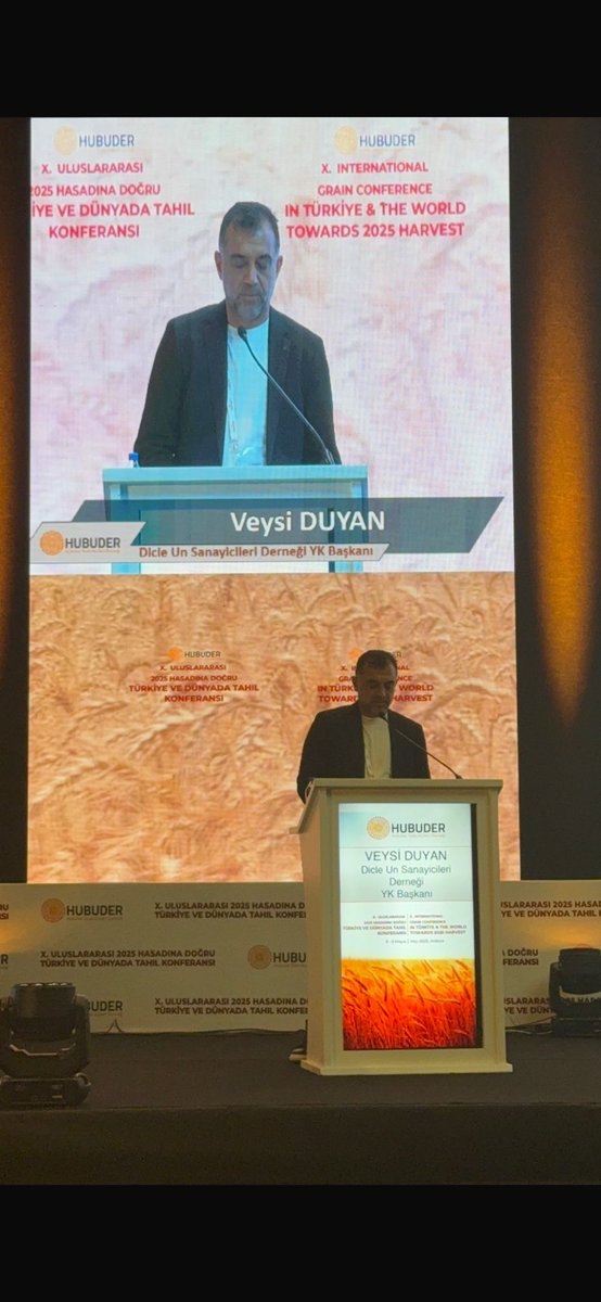 VDuyan's tweet photo. X.Uluslararası Türkiye ve Dünyada Tahıl Konferansında,2.Panelimde Güneydoğu Anadolu Bölgesi Hububat Üretim Tahmini ve Değerlendirmesinde Sunum Yaparak,Sektör paydaşlarıyla bir araya geldik.Konferansı Organize Eden HUBUDER YK Başaknı Sn Gürsel Erbab Ve Ekibine Teşekkür ederim . https://t.co/Echy1SBhTO