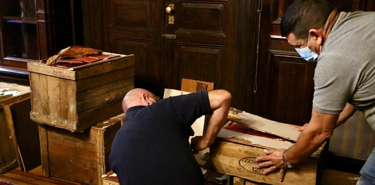 therealbuni's tweet photo. Estaban limpiando la corte suprema de justicia Argentina y encontraron documentos nazis que van desde 1941 en adelante

Muy tranquilo todo jsjs https://t.co/DmoWC3m11p