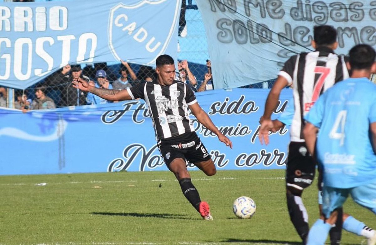 Final en Zárate: #CADU 1️⃣ 🆚 #Estudiantes 1️⃣ (Cáceres) ⚽️

📸 <a href="/EstudiantesOK/">Estudiantes</a> 

#SiempreEsSiempre