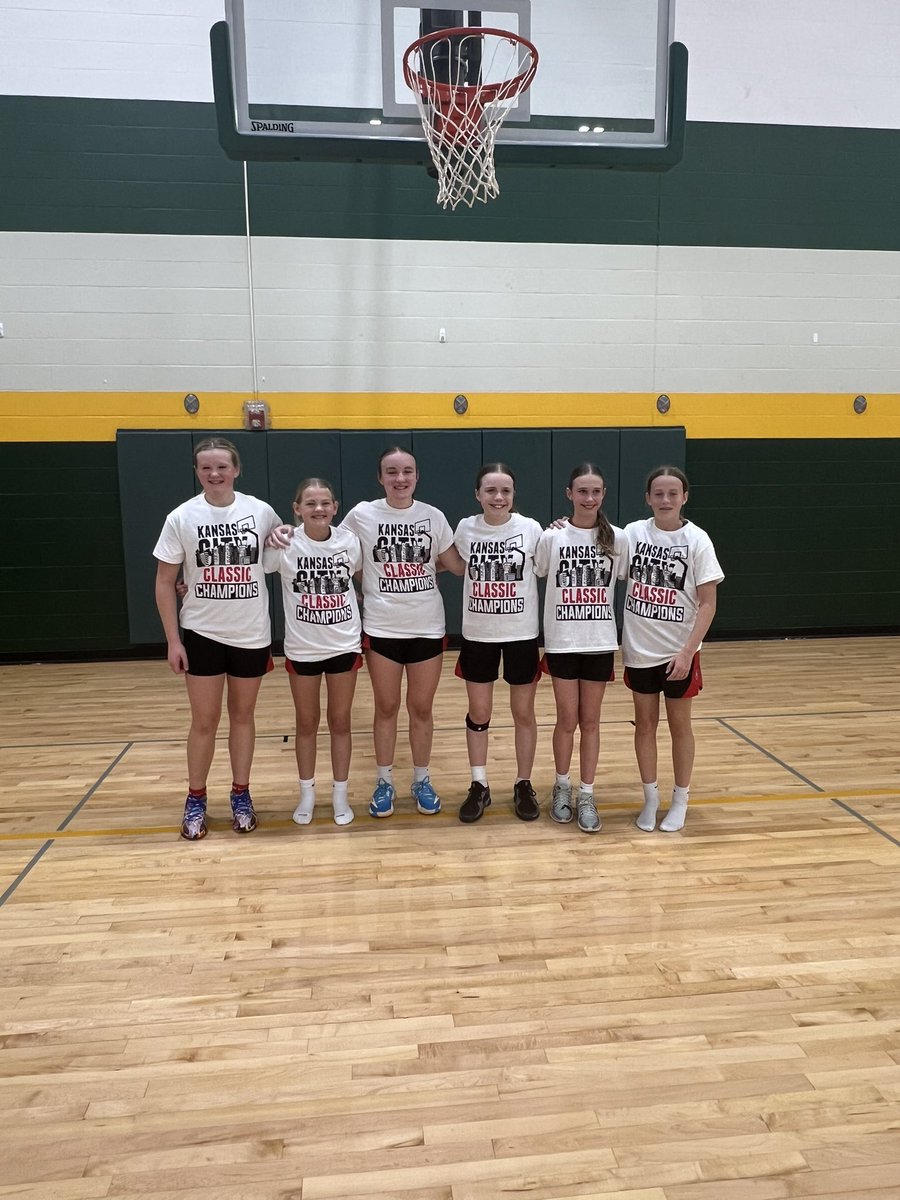 𝐊𝐂 𝐂𝐋𝐀𝐒𝐒𝐈𝐂

🏆 6th/7th Girls Red Division 
▪️ All Iowa Attack 6th East Black