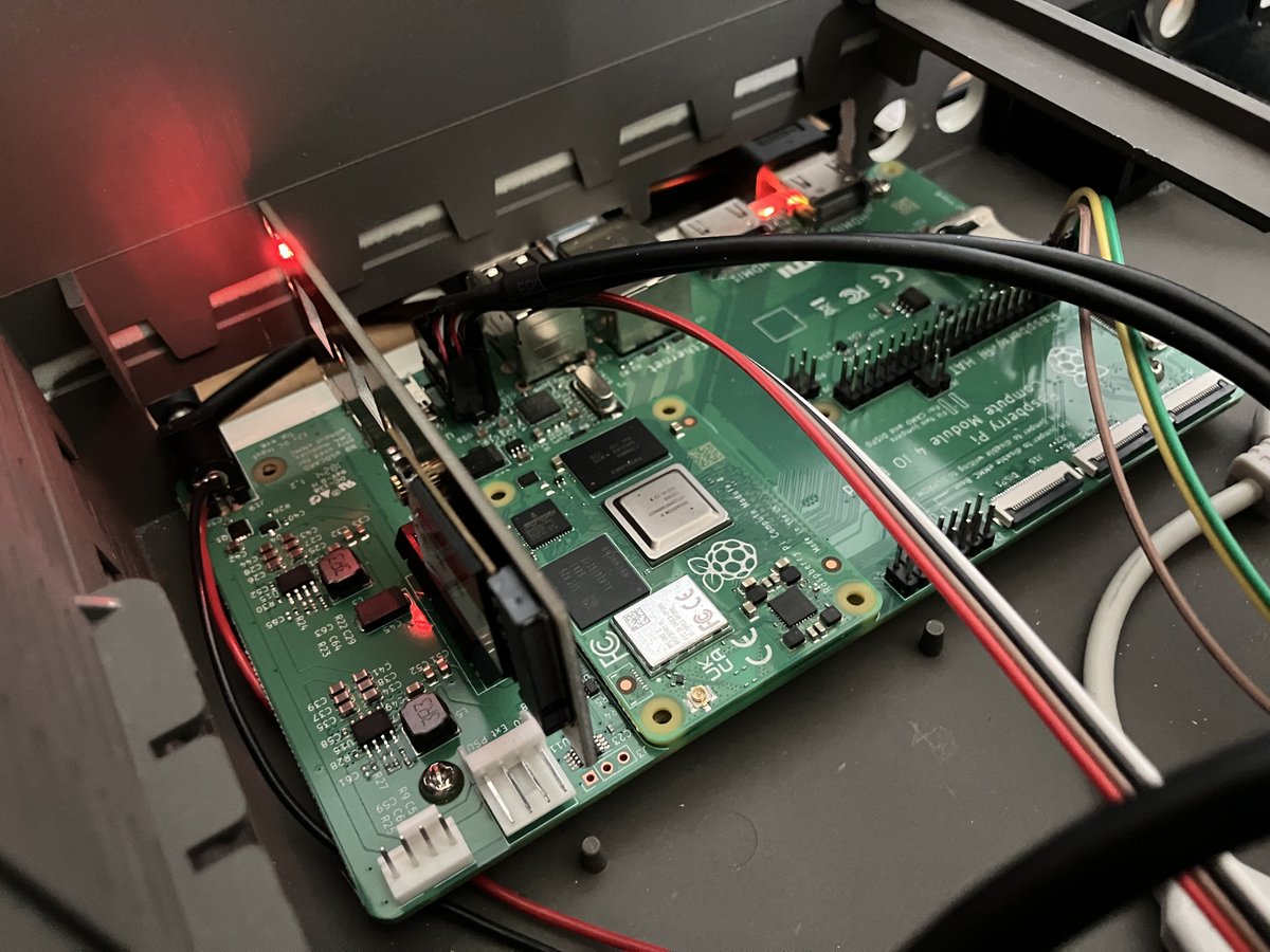 WiFiSheep's tweet image. A huge thank you to Andy Marks of @RISCOSbits for kindly donating a custom #RISC_OS 5 ROM image allowing my custom #Acorn RISCPC to use #NVMe SSD natively - meaning the machine now runs entirely solid state. This build should be at @tnmoc next month &amp;amp; @computermuseum in November!