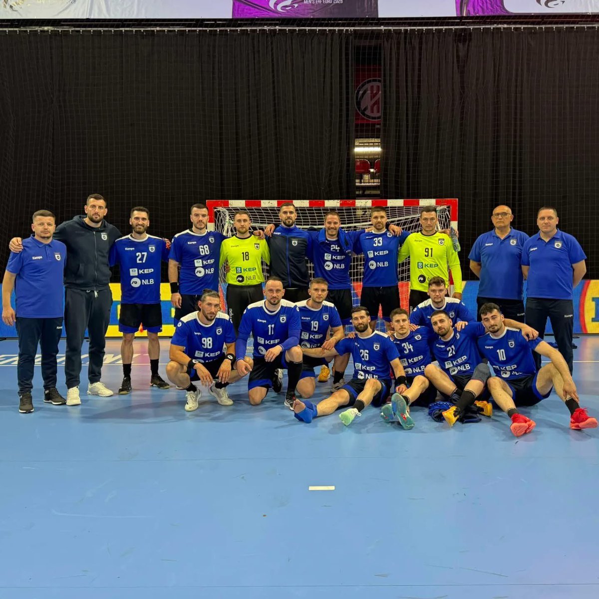 🇽🇰 The road to #EURO2026 ends, but the fight, the ❤️ , and the pride remain.
Despite injuries and challenges, our team gave it their all.
We stood tall, we never gave up.
Thank you to every fan who believed, cheered, and supported us.
This is just the beginning. 💙
#Kosova