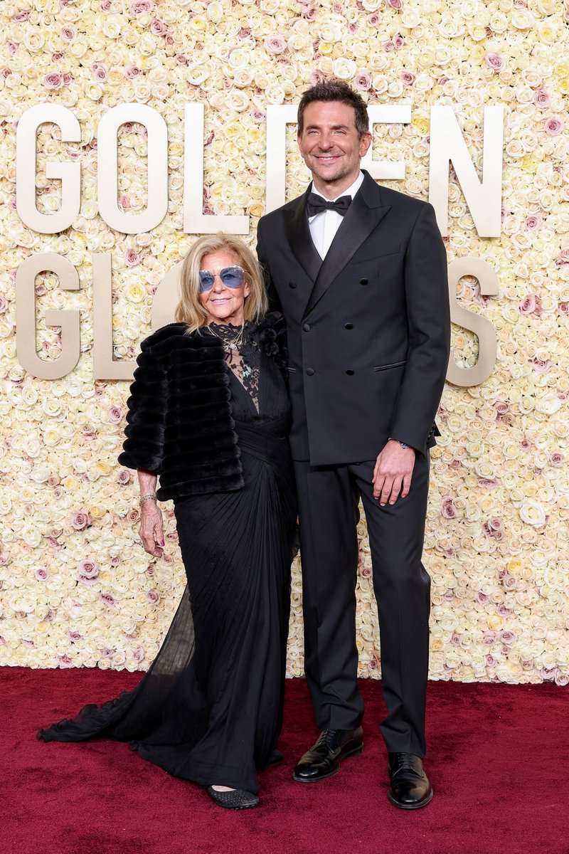 goldenglobes's tweet image. The ultimate #GoldenGlobes flex: bringing your mom as your date — Happy Mother's Day! 💌