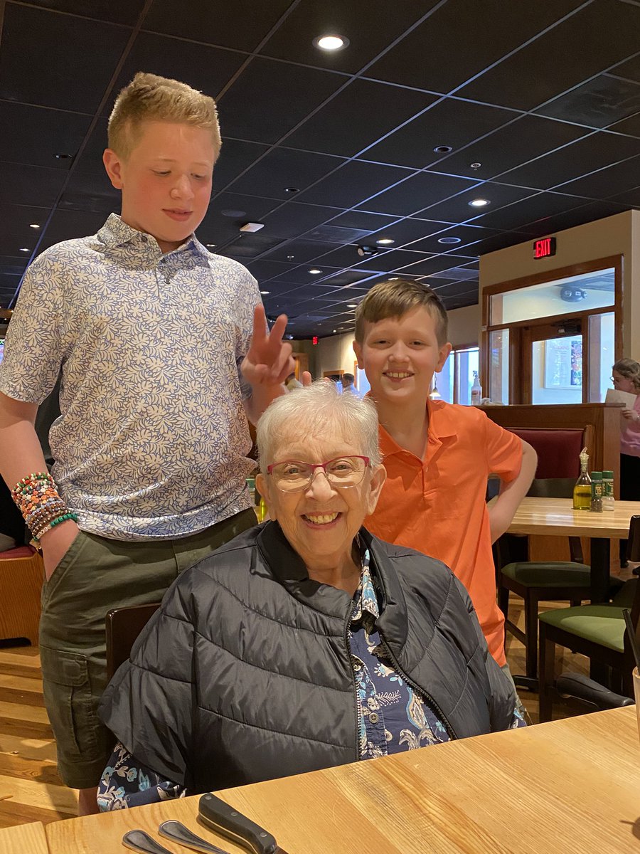 Mrs. Strebe tweet media