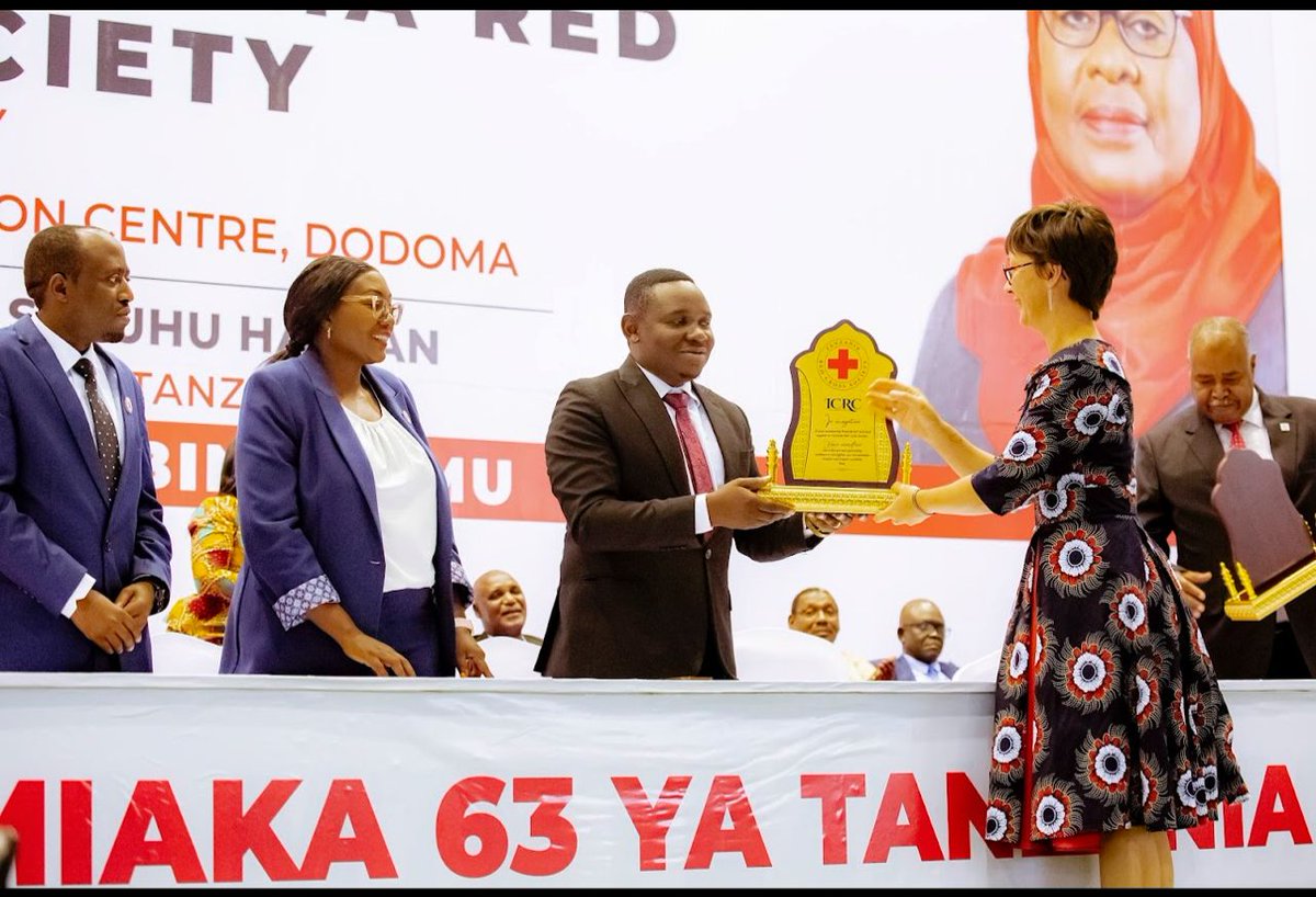 Tanzania Red Cross Society (@trcs1962) on Twitter photo "During the 63rd Anniversary celebrations of the <a href="/trcs1962/">Tanzania Red Cross Society</a> , we had the honor of presenting a token of appreciation to Ms. Marie Dubeau, Head of Nairobi Regional Delegation <a href="/ICRC/">ICRC</a> .This gesture symbolizes our heartfelt gratitude for ICRC's unwavering support to TRCS over the years "During the 63rd Anniversary celebrations of the <a href="/trcs1962/">Tanzania Red Cross Society</a> , we had the honor of presenting a token of appreciation to Ms. Marie Dubeau, Head of Nairobi Regional Delegation <a href="/ICRC/">ICRC</a> .This gesture symbolizes our heartfelt gratitude for ICRC's unwavering support to TRCS over the years